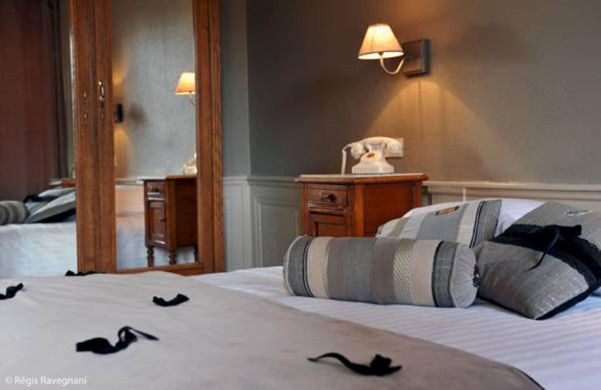 The Originals Boutique, Hotel De La Balance, Montbéliard Kültér fotó