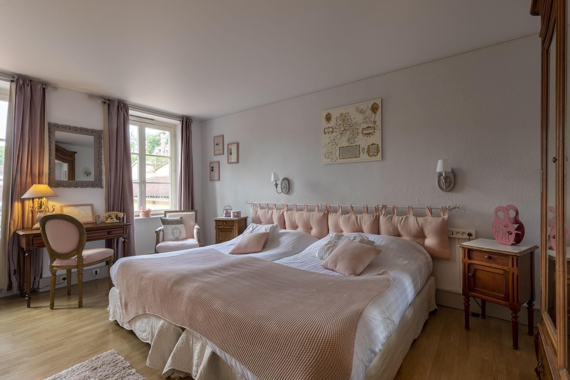 The Originals Boutique, Hotel De La Balance, Montbéliard Kültér fotó