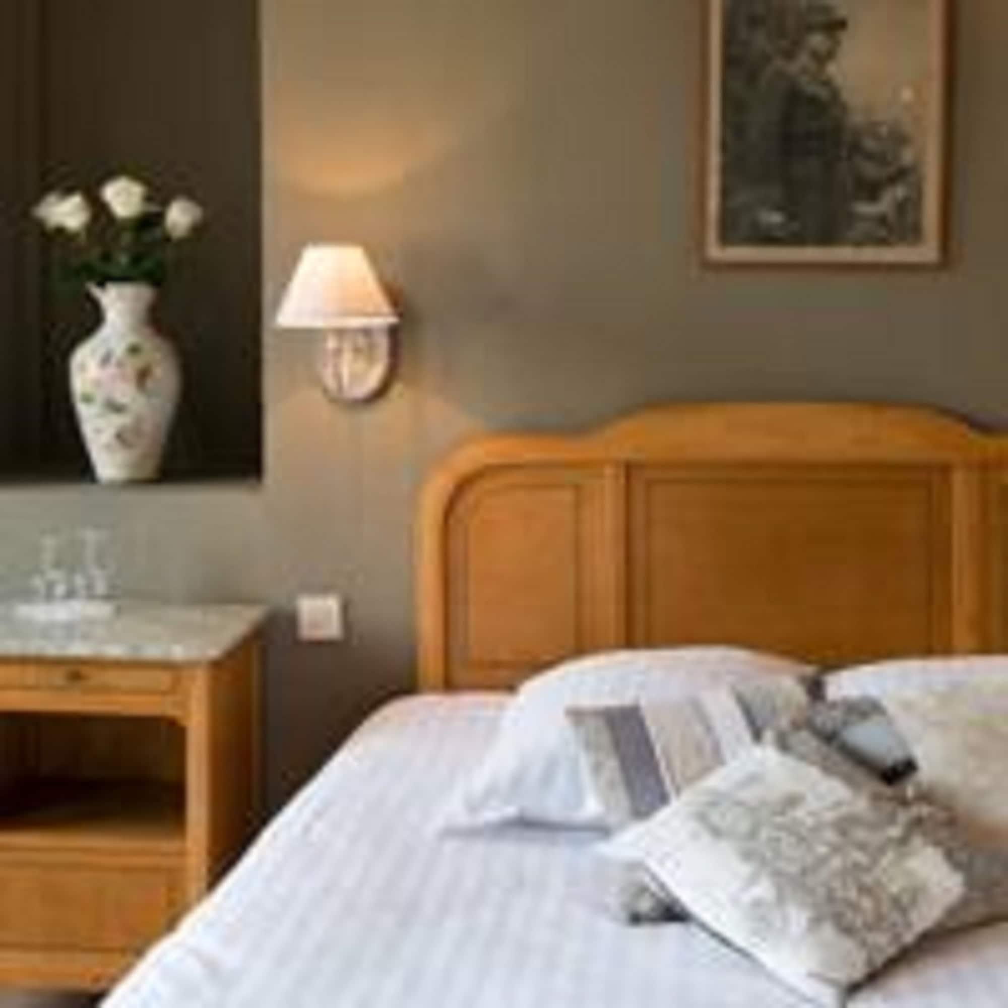 The Originals Boutique, Hotel De La Balance, Montbéliard Kültér fotó