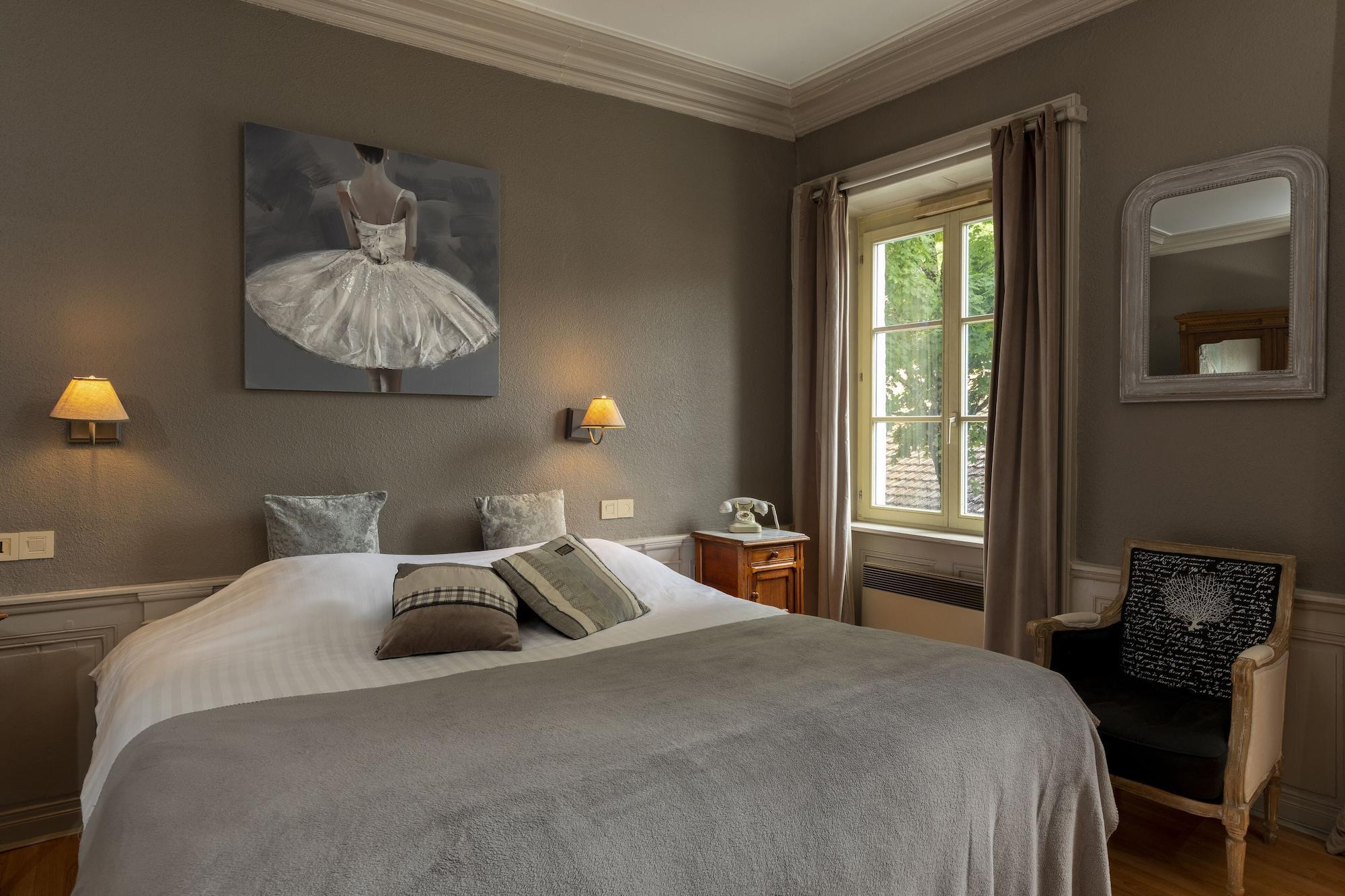 The Originals Boutique, Hotel De La Balance, Montbéliard Kültér fotó