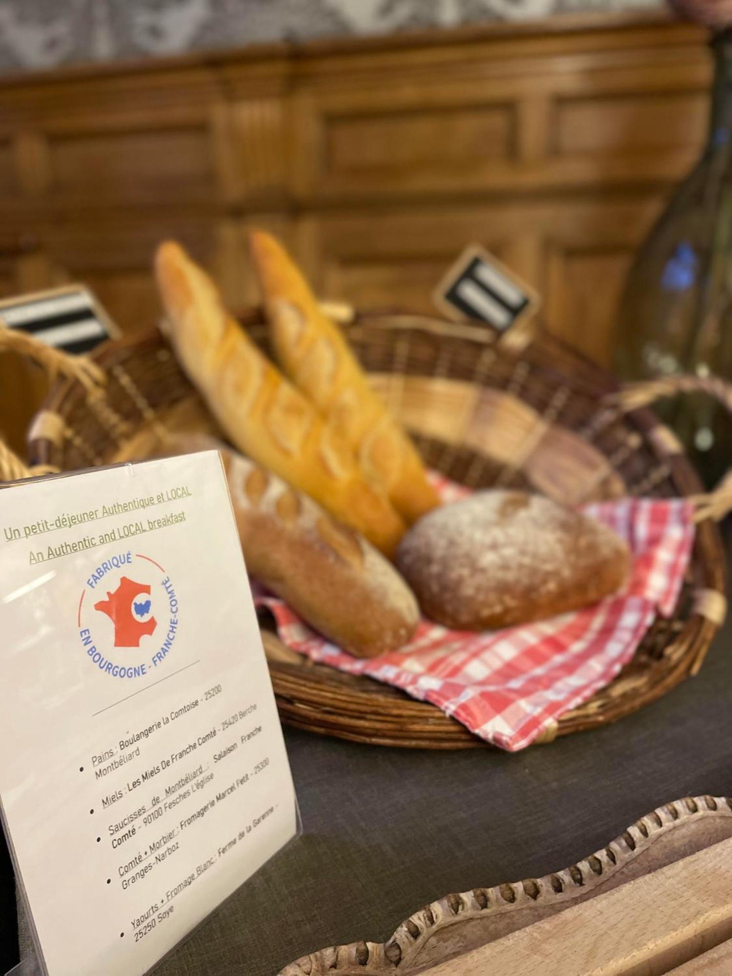 The Originals Boutique, Hotel De La Balance, Montbéliard Kültér fotó