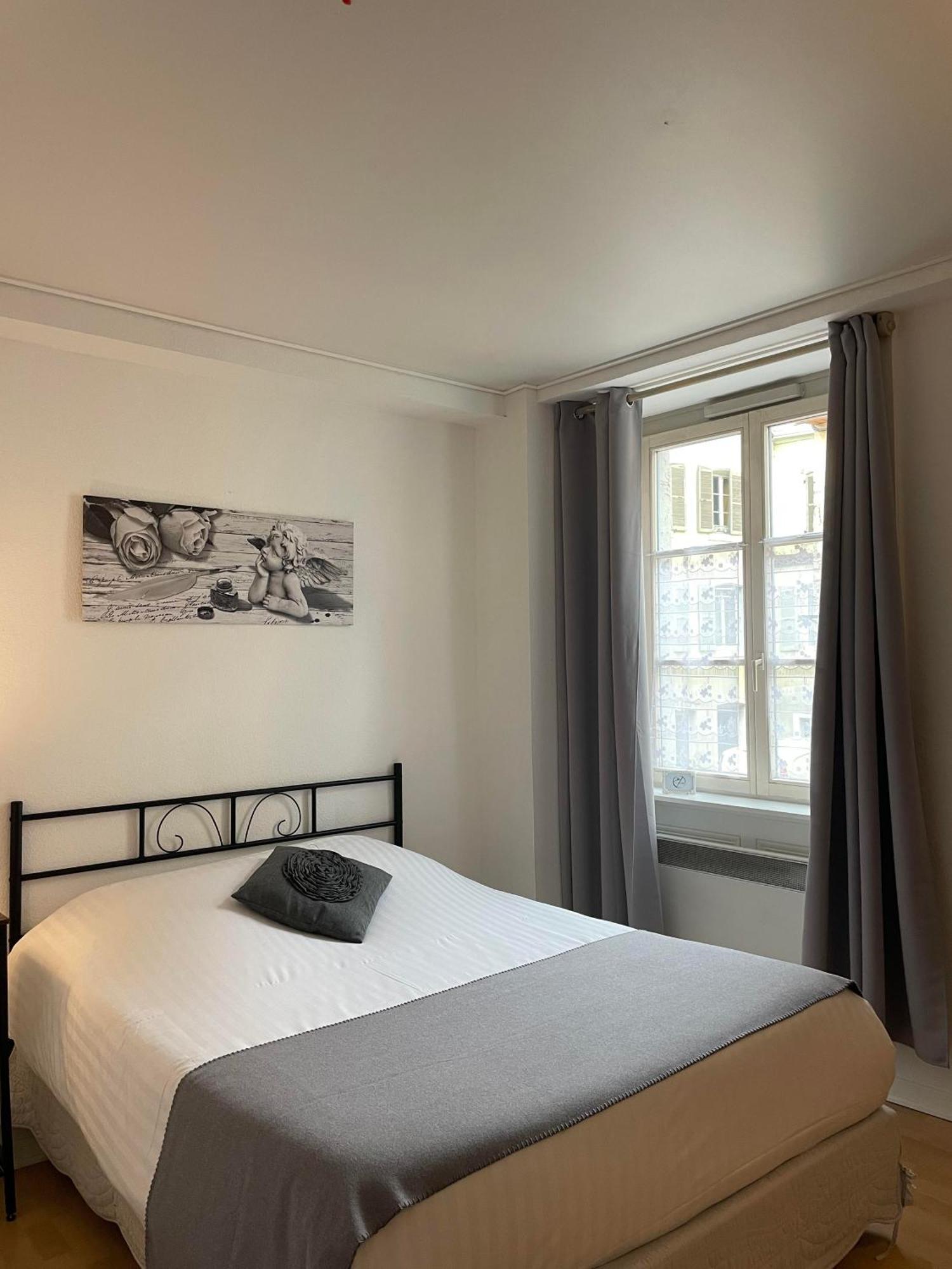 The Originals Boutique, Hotel De La Balance, Montbéliard Kültér fotó