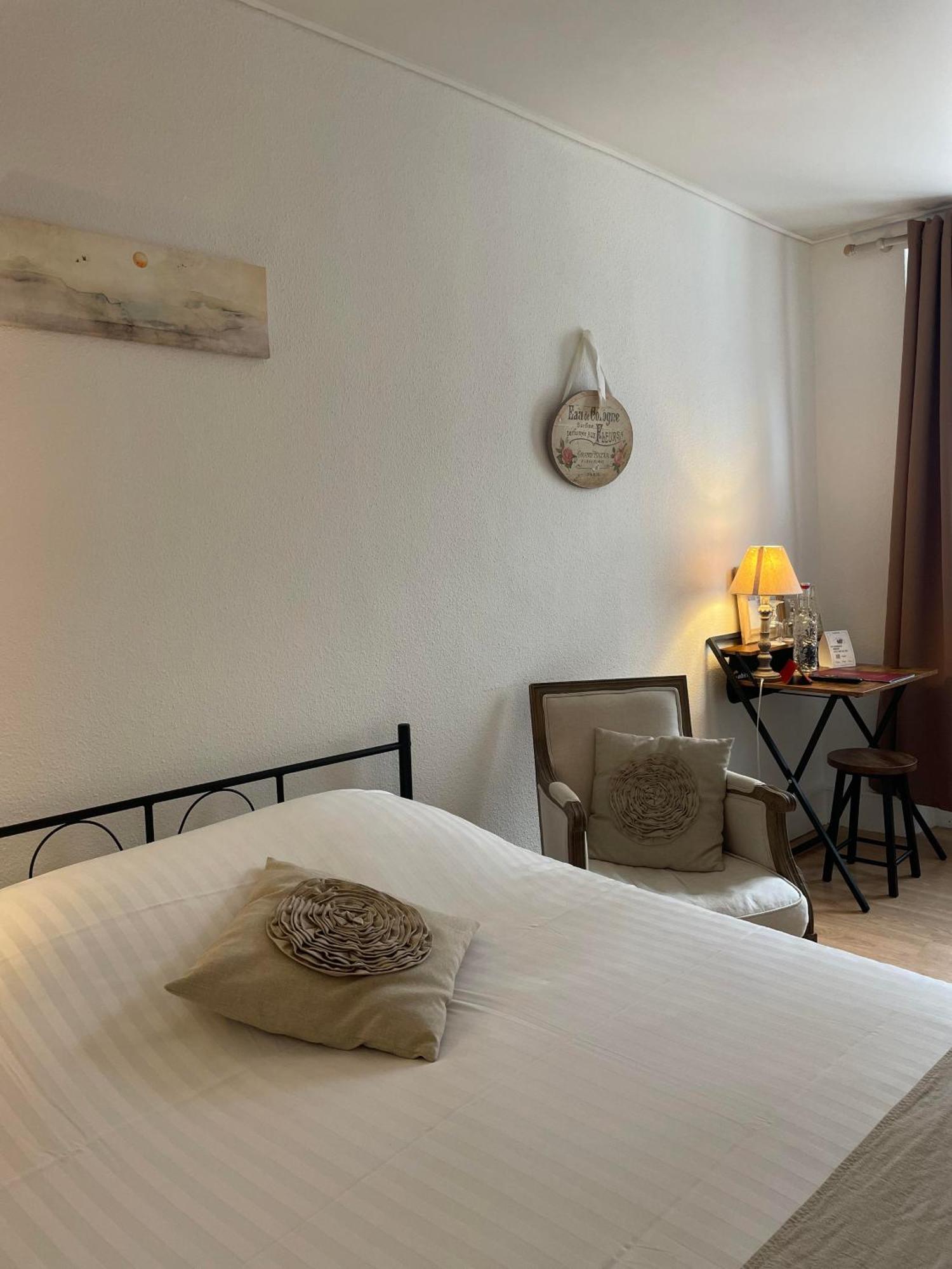 The Originals Boutique, Hotel De La Balance, Montbéliard Kültér fotó